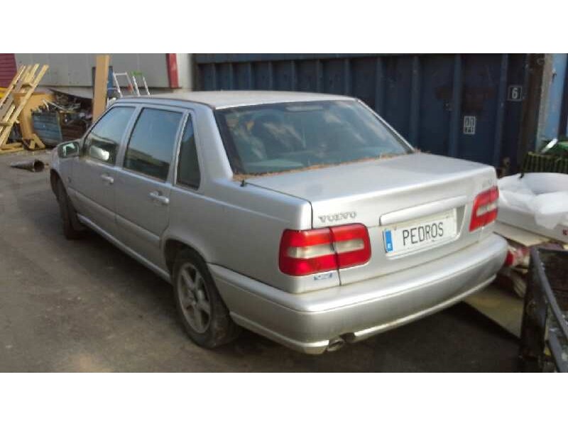 volvo s70 berlina del año 1999