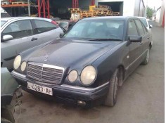 mercedes-benz clase e (w210) berlina del año 1996