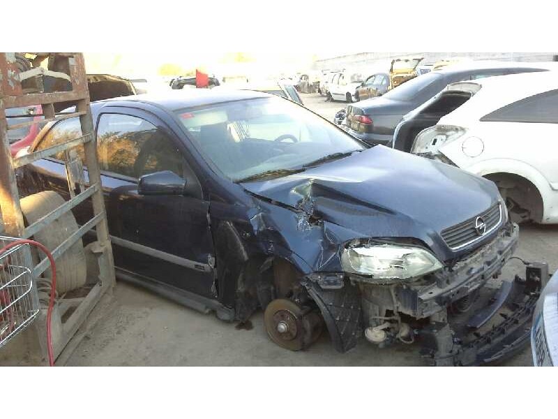 opel astra g berlina del año 1999