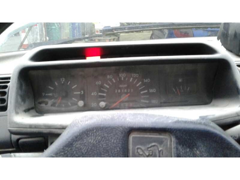 peugeot 205 berlina del año 1996