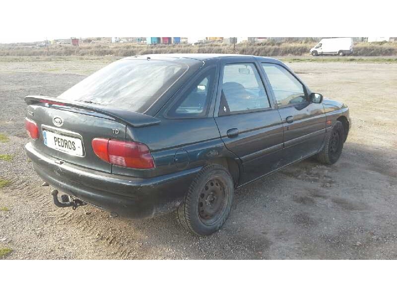 ford escort berlina/turnier del año 1996