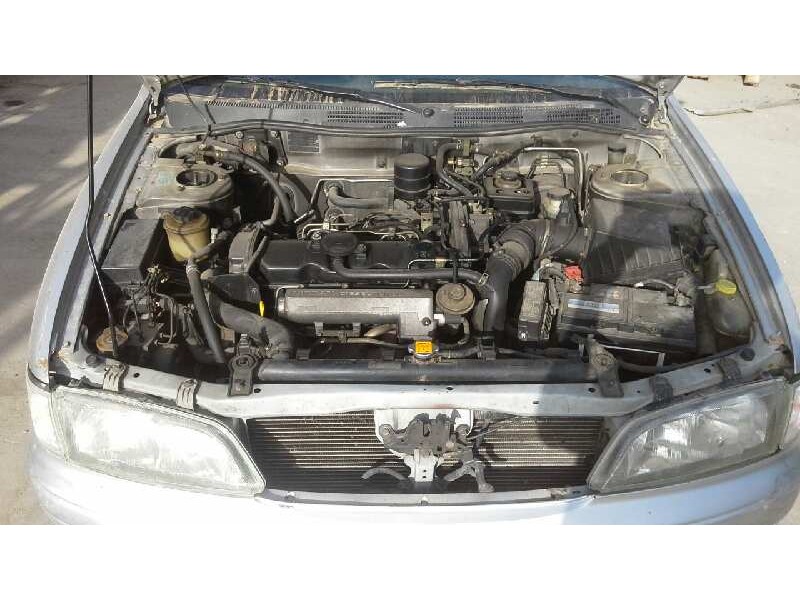 nissan primera berlina (p11) del año 1999