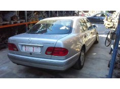 mercedes-benz clase e (w210) berlina diesel del año 1996 2