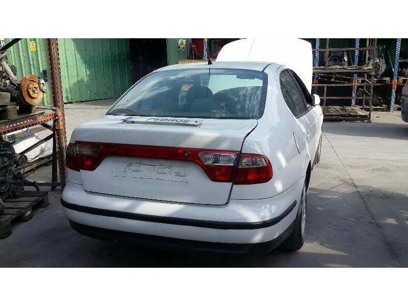 seat toledo (1m2) del año 2000