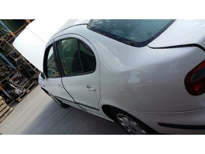 seat toledo (1m2) del año 2000