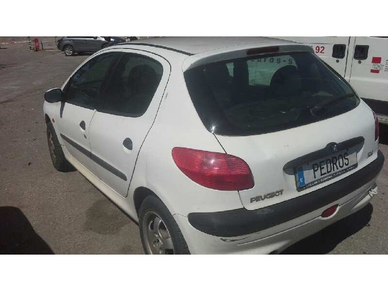peugeot 206 berlina del año 1999