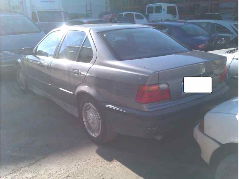 bmw serie 3 berlina (e36) del año 1993