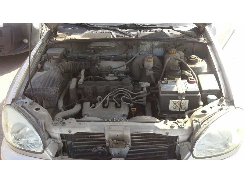 daewoo lanos del año 1999