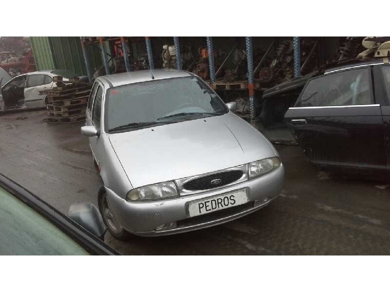 ford fiesta berlina (dx) del año 1998
