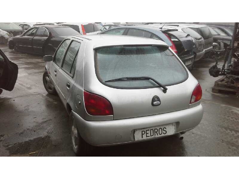 ford fiesta berlina (dx) del año 1998