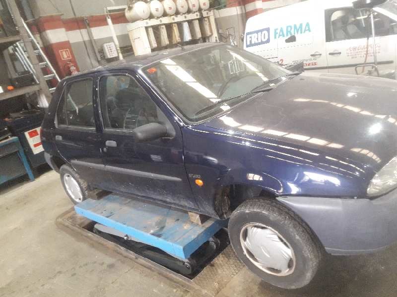 ford fiesta berlina (dx) del año 1997
