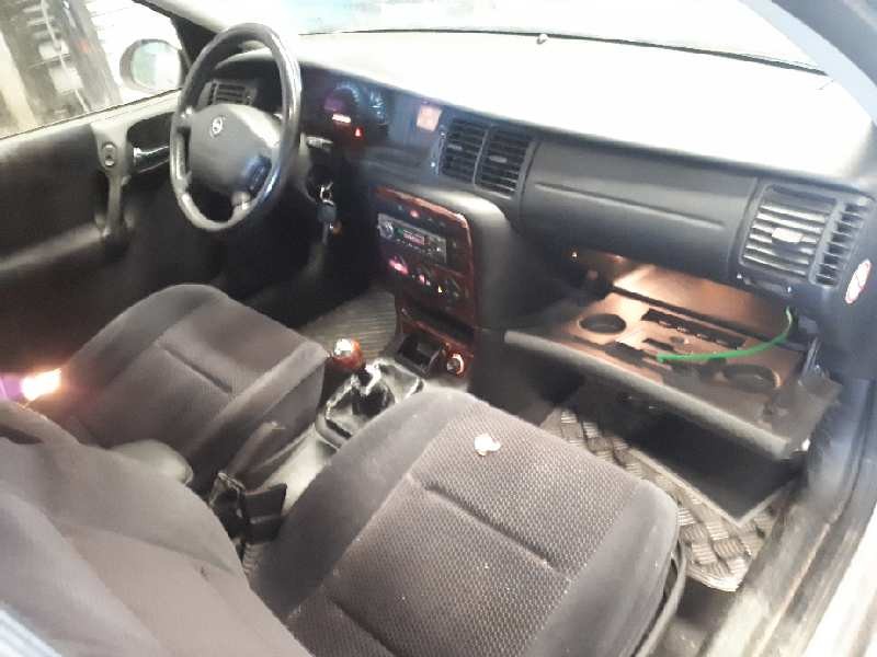 opel vectra b berlina del año 1999