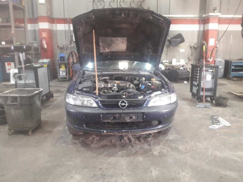 opel vectra b berlina del año 1998
