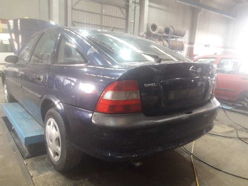 opel vectra b berlina del año 1998