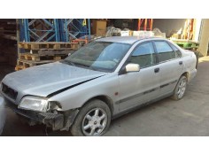 volvo s40 berlina del año 1997