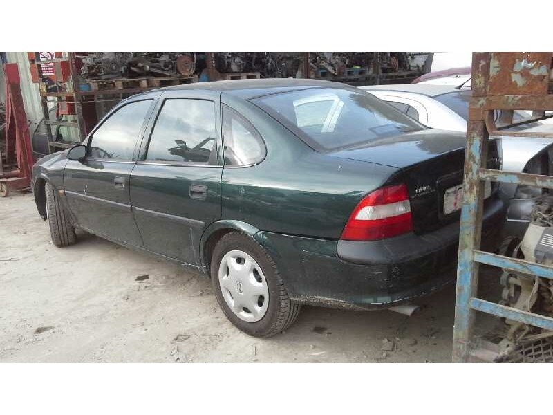 opel vectra b berlina del año 1998