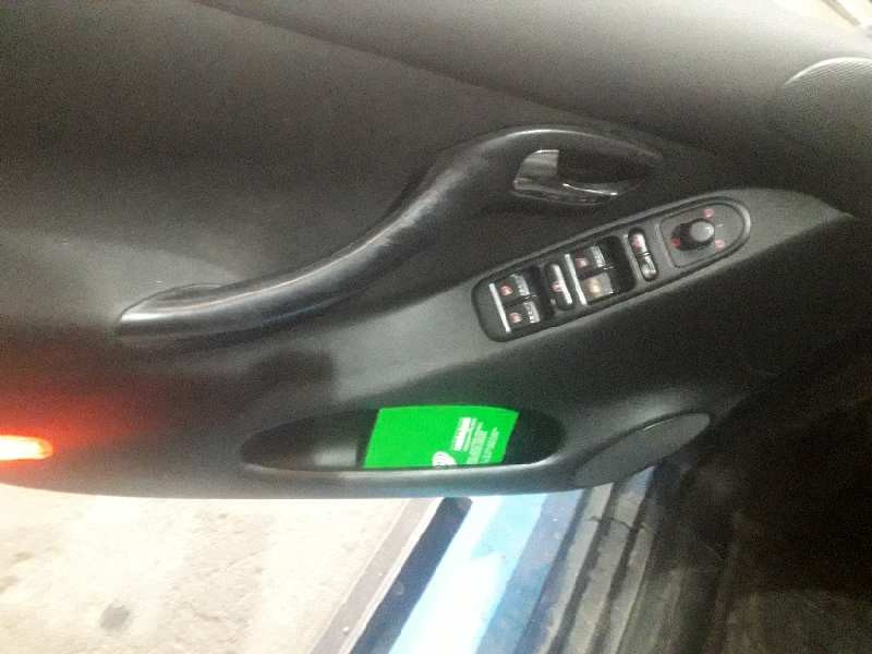 seat toledo (1m2) del año 2000