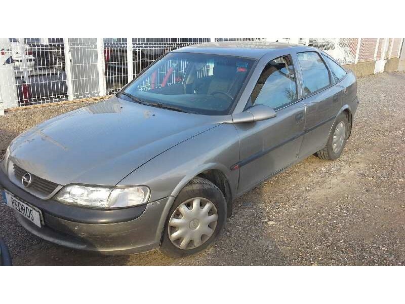 opel vectra b berlina del año 1997
