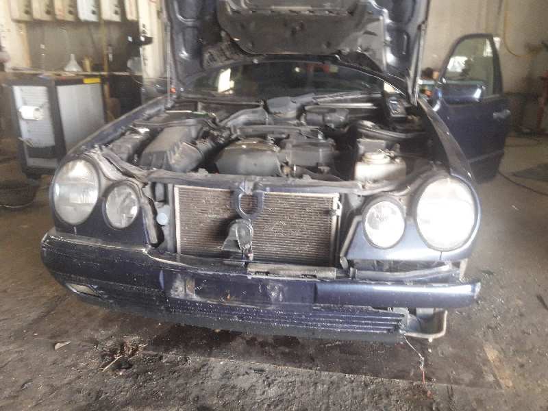 mercedes-benz clase e (w210) berlina del año 1997