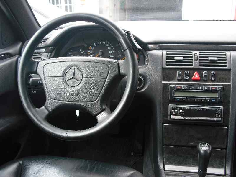 mercedes-benz clase e (w210) familiar del año 1996