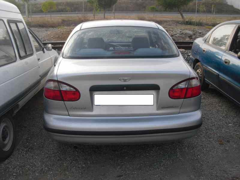daewoo lanos del año 2000