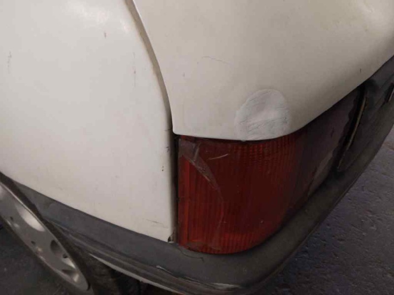 peugeot 205 berlina del año 1990