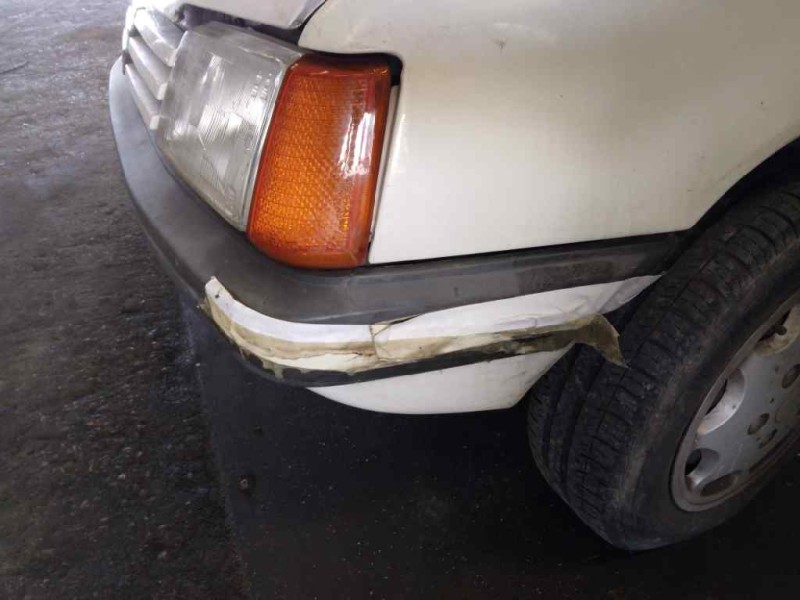 peugeot 205 berlina del año 1990