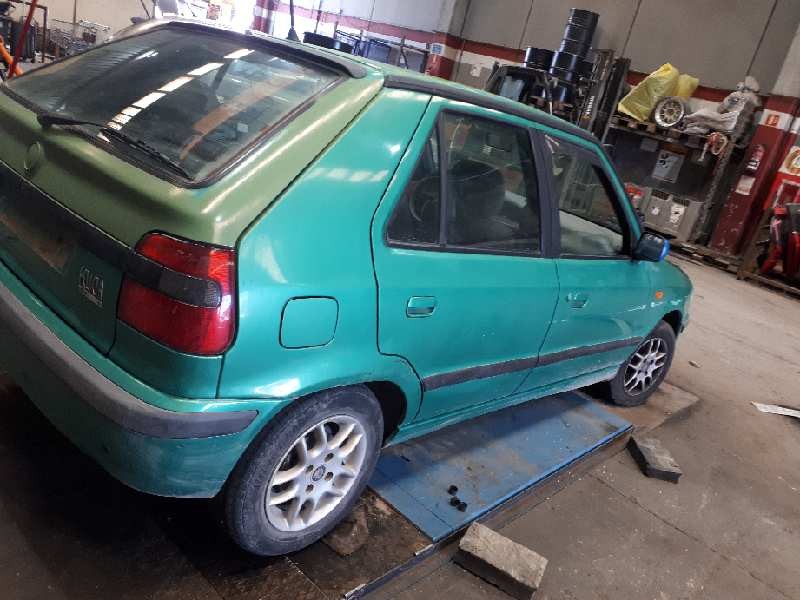 skoda felicia berlina ( 791) del año 1998