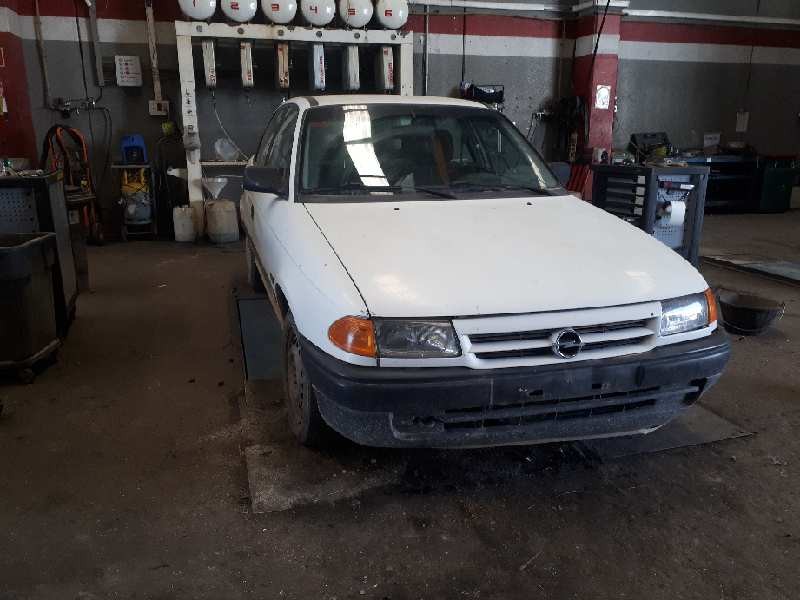 opel astra f berlina del año 1994