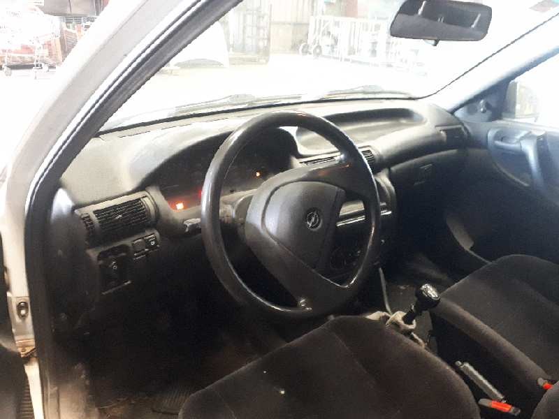 opel astra f berlina del año 1994