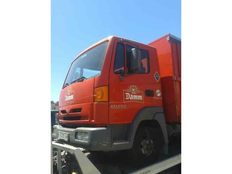 nissan atleon del año 2000