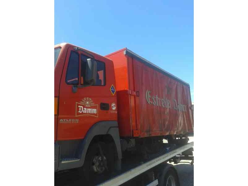 nissan atleon del año 2000