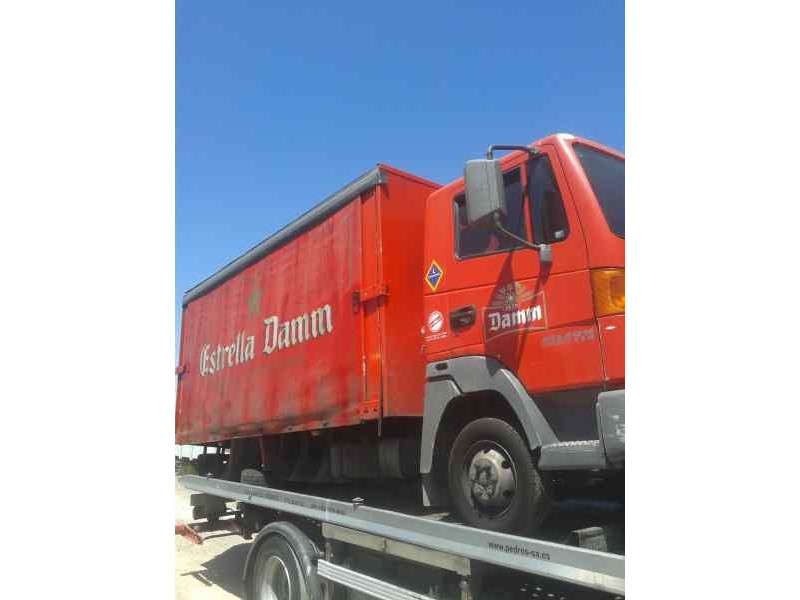 nissan atleon del año 2000