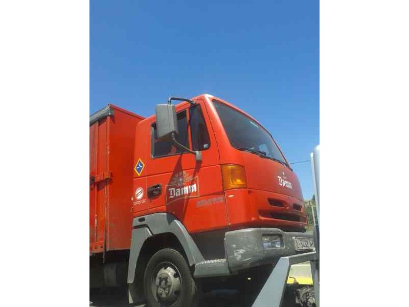 nissan atleon del año 2000