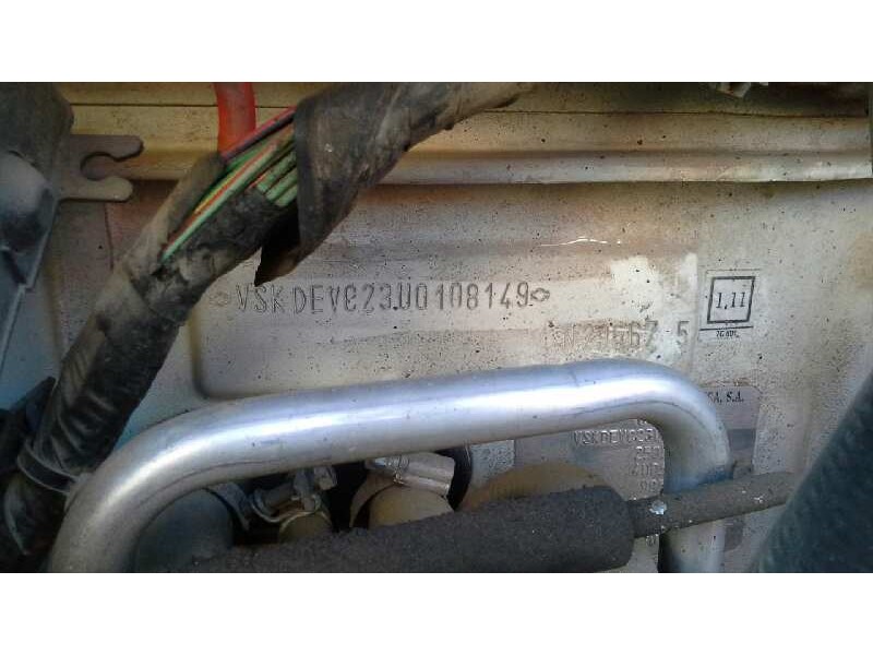 nissan vanette cargo del año 2000