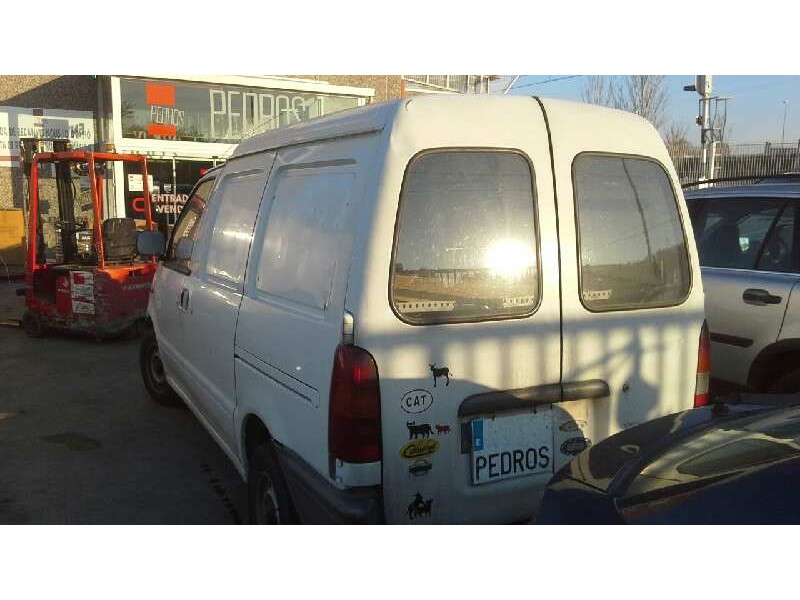 nissan vanette cargo del año 2000