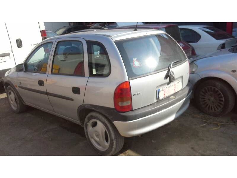 opel corsa b del año 1998