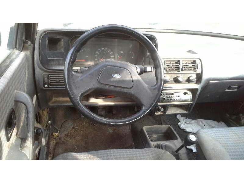 ford orion del año 1990