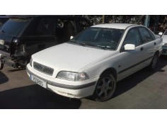 volvo s40 berlina del año 1997