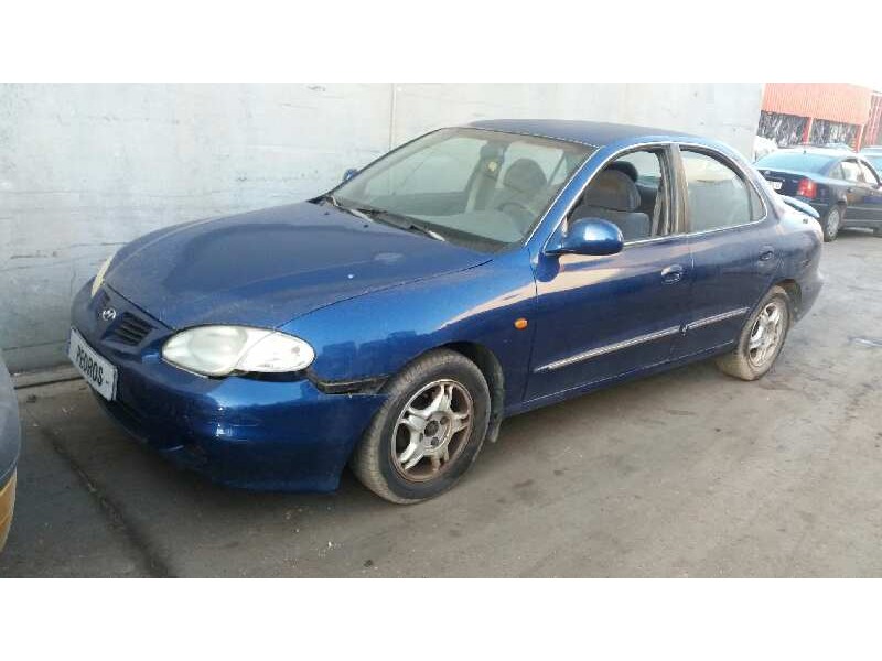 hyundai lantra berlina (rd) del año 1999
