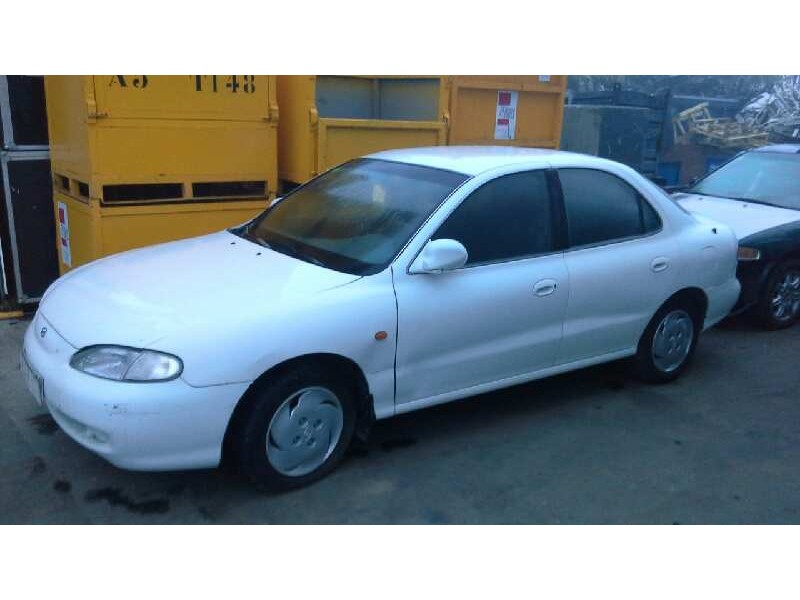 hyundai lantra berlina (rd) del año 1998