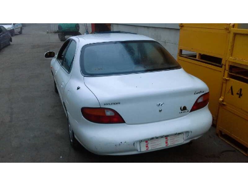 hyundai lantra berlina (rd) del año 1998