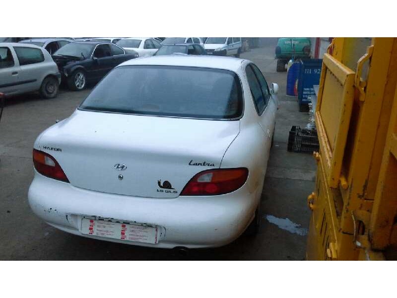 hyundai lantra berlina (rd) del año 1998