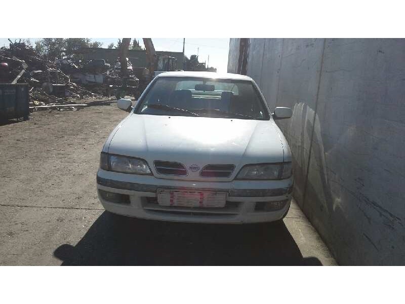 nissan primera berlina (p11) del año 1997