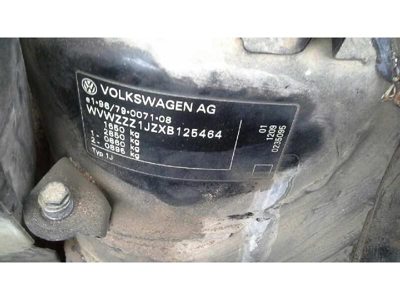 volkswagen golf iv berlina (1j1) del año 1999