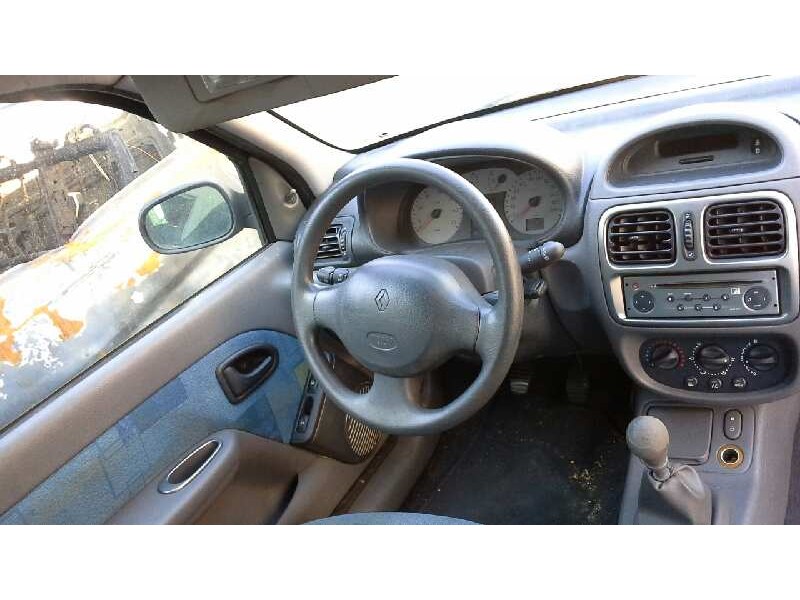 renault clio ii fase i (b/cbo) del año 2000