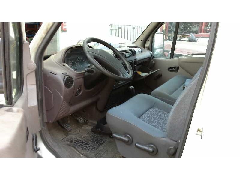 opel movano del año 2000