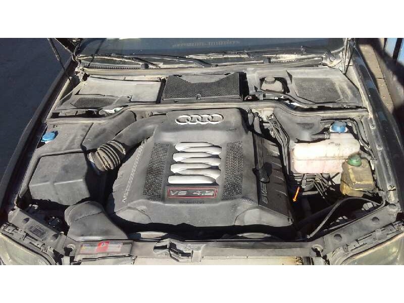 audi s8 (d2) del año 2000