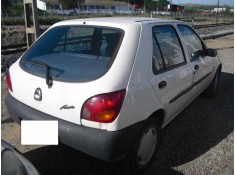 ford fiesta berlina del año 1995 2