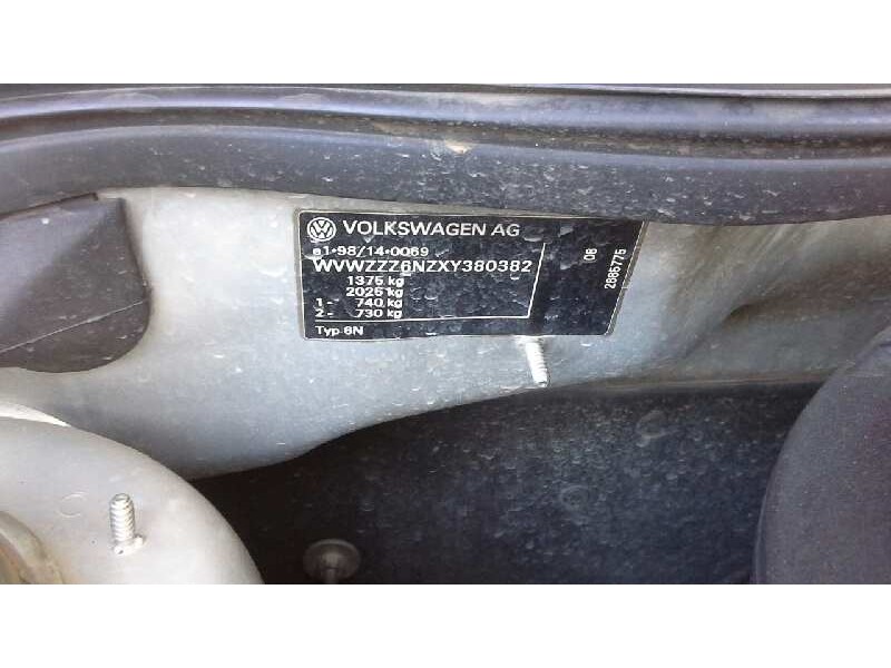 volkswagen polo berlina (6n1) del año 1999